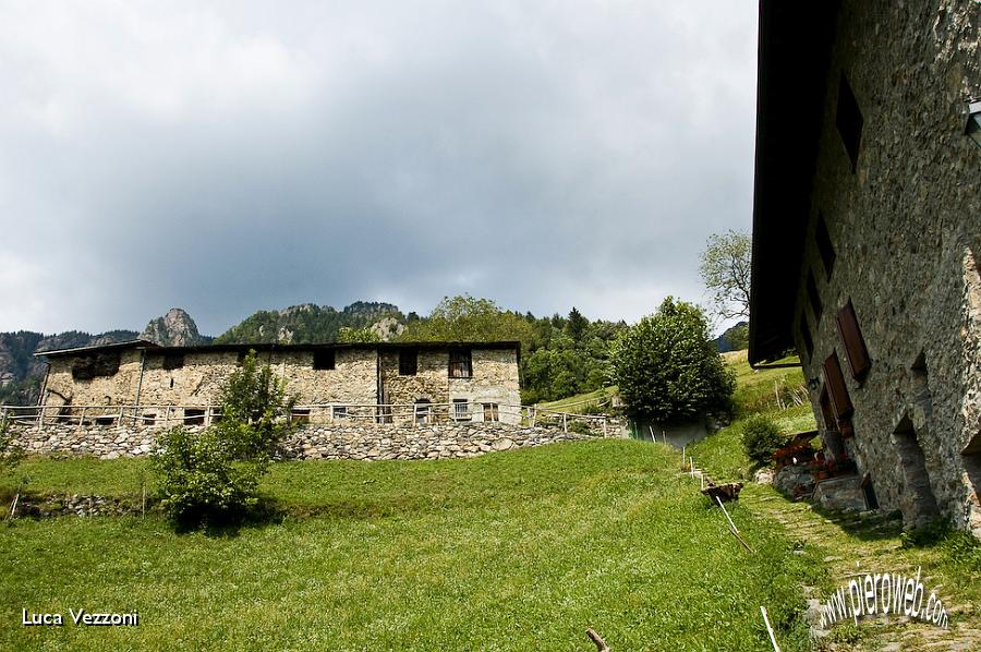 07 Viuzze fino in alto.jpg